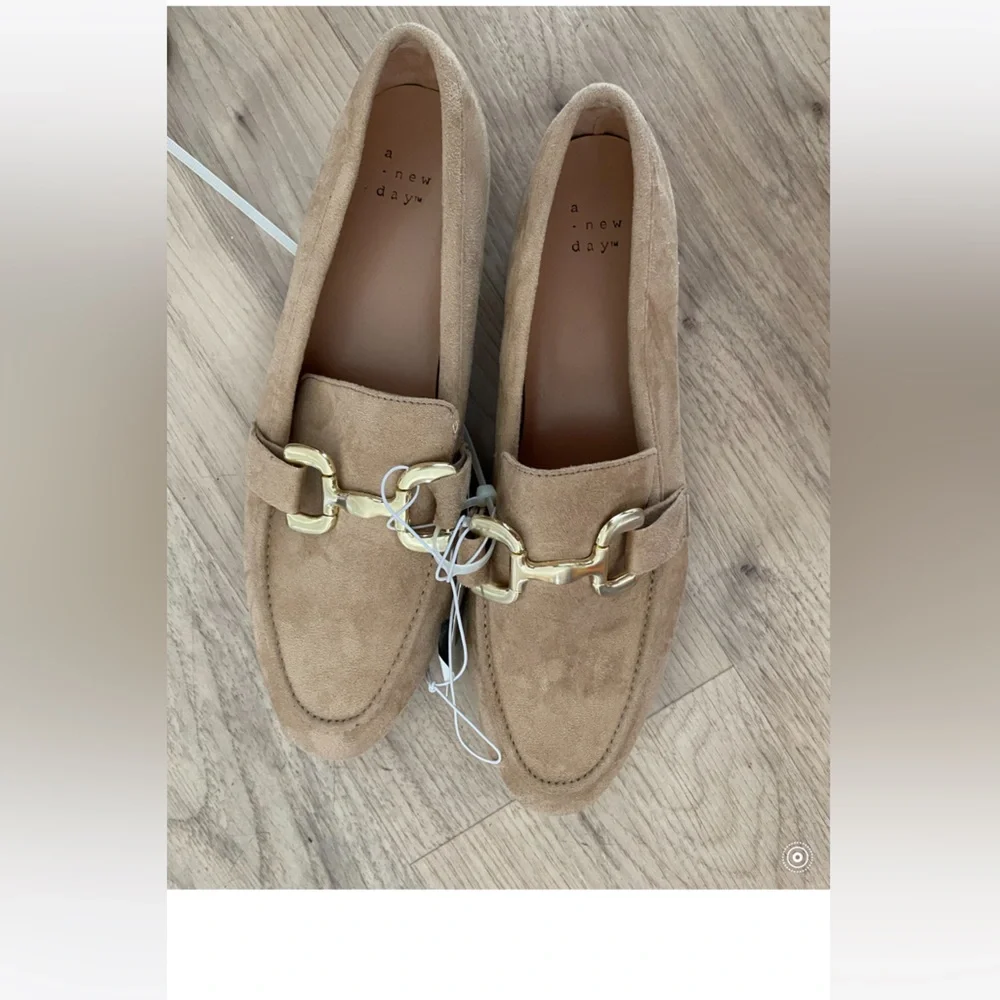 A new day carolyn suede Women's Tan Loafers size 11 - Picture 2 of 10